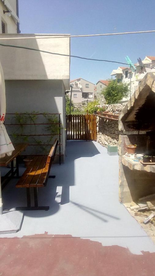 Apartment Mika Водице Екстериор снимка